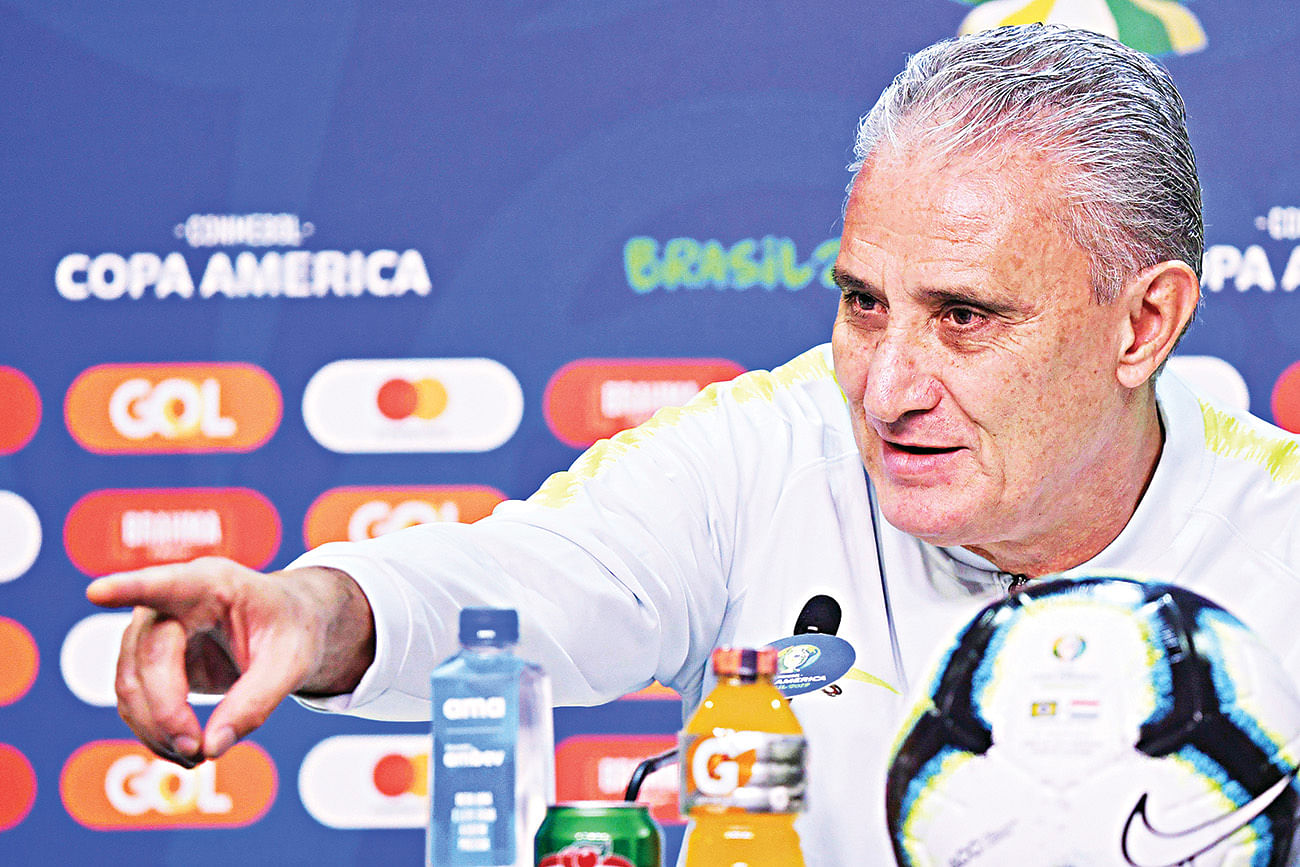 Former Brazil coach Tite robbed in Rio | The Daily Star