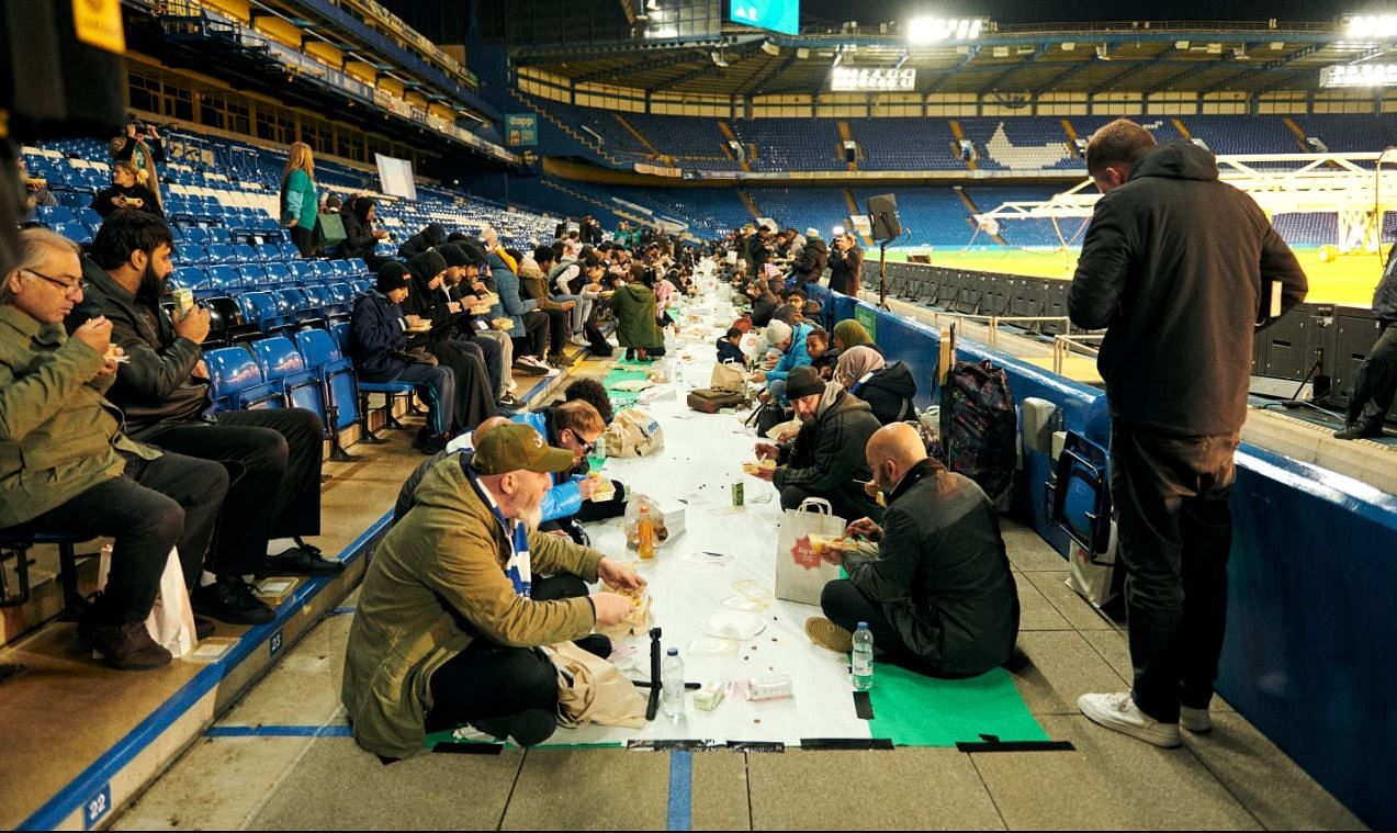 Chelsea Host First Ever Pitch Side Iftar The Daily Star