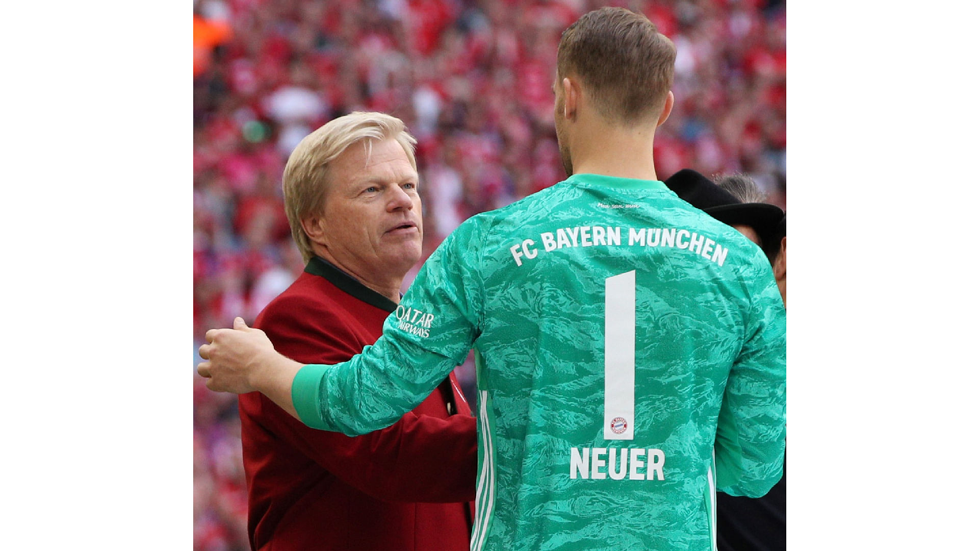 Manuel Neuer And Oliver Kahn, Bayern Munich's Powerful Goalkeeper Union