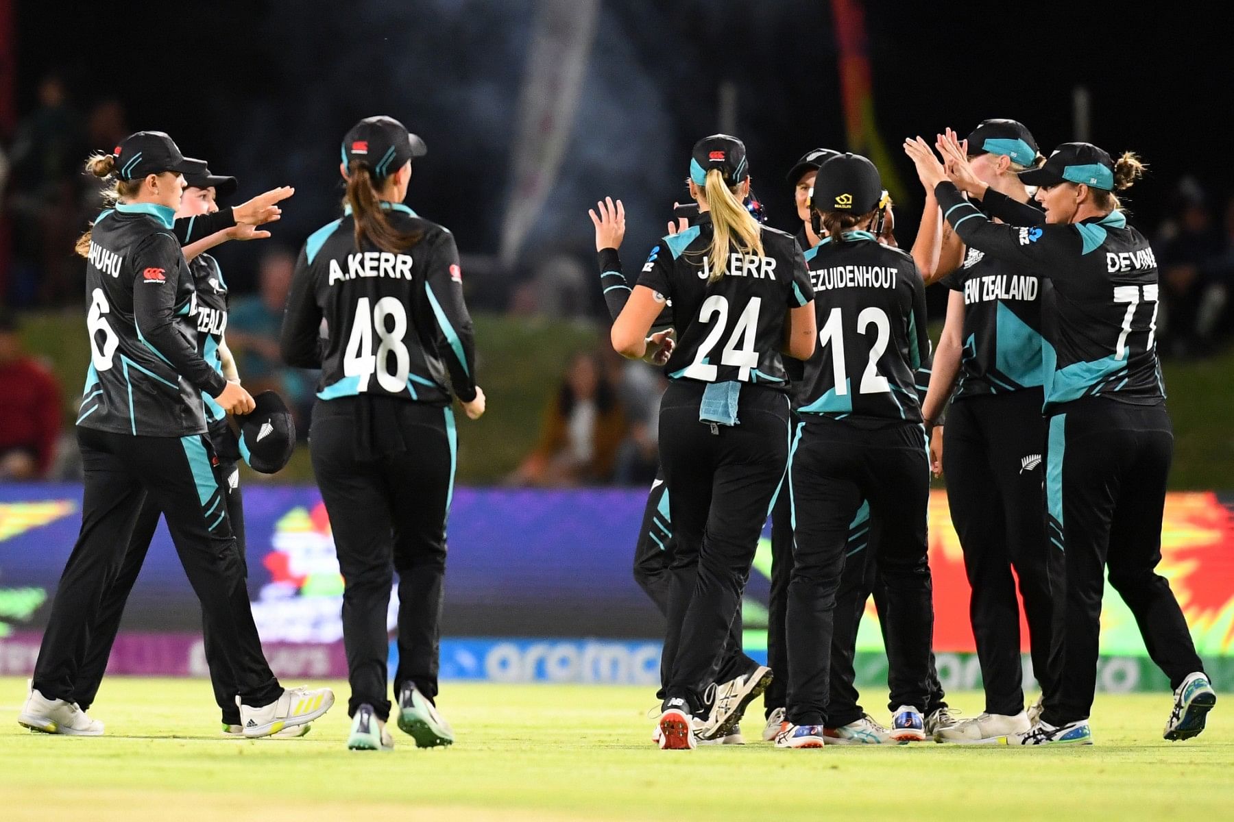 New Zealand stay alive at T20 World Cup as Pakistan, Sri Lanka lose