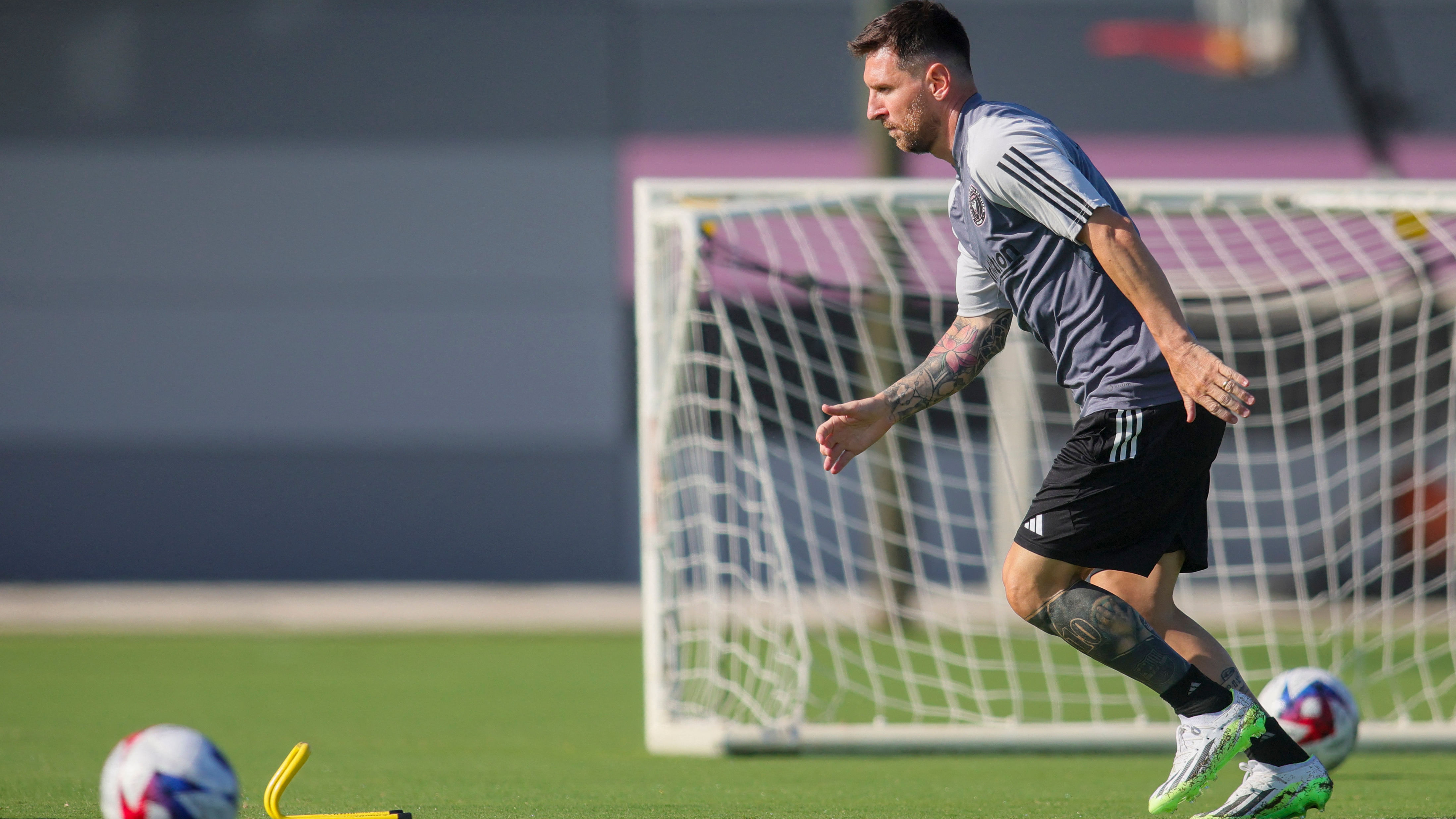 ESPN: Messi, Inter Miami switch LA hotel due to striking workers