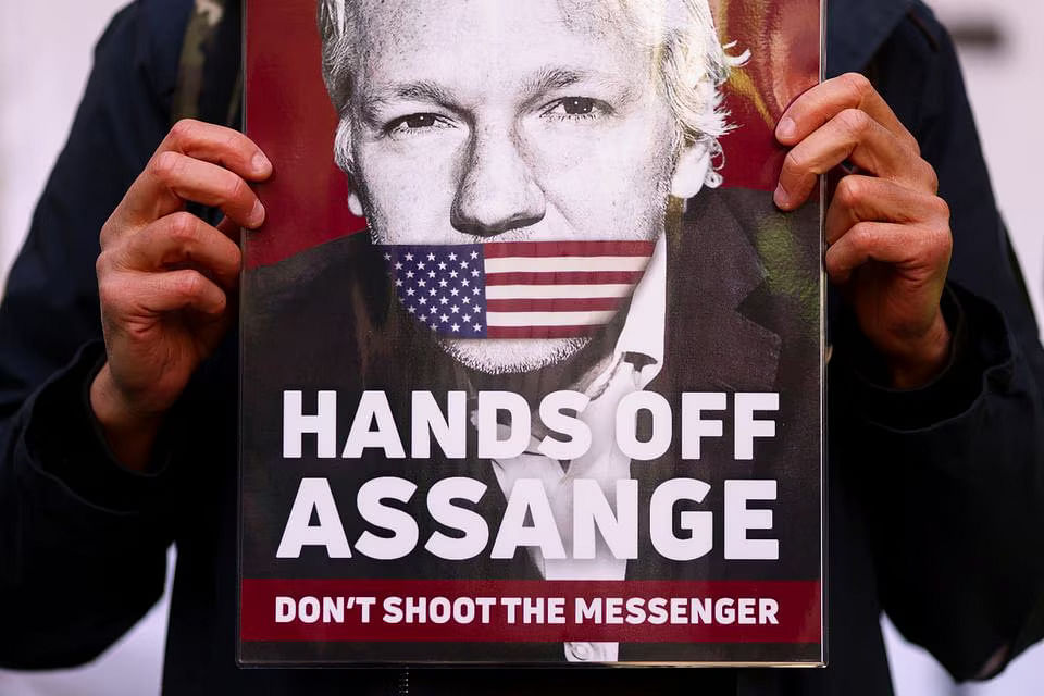 WikiLeaks on X: President of Brazil speaking at the opening of the UN  General Assembly today: It is fundamental to preserve the freedom of the  press. A journalist like Julian Assange cannot