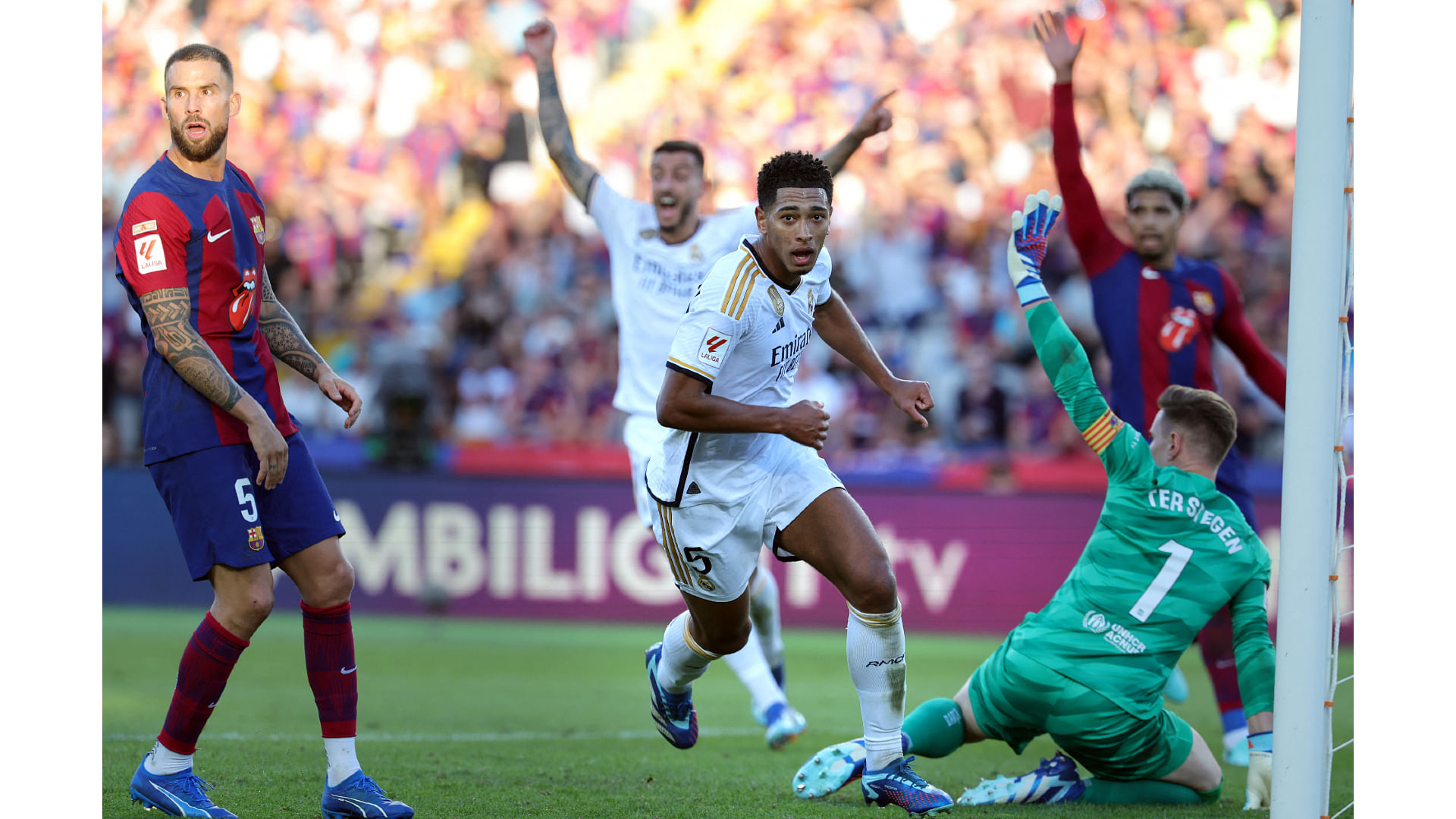 Jude Bellingham scores double as Real Madrid come back against Barcelona to  win 2-1 in El Clasico