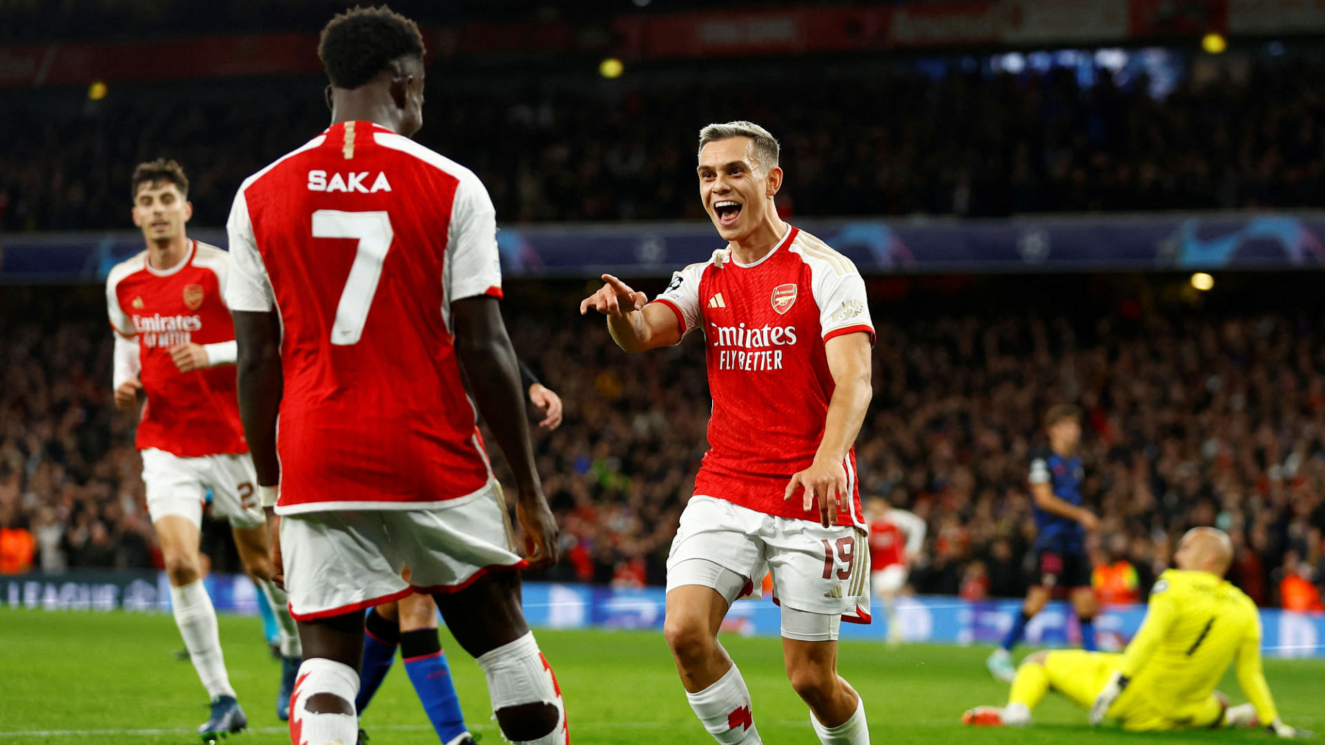 Arsenal 2-0 Sevilla - Champions League LIVE: Gunners bounce back from  successive defeats to move to brink of last-16 thanks to Leandro Trossard  and Bukayo Saka strikes before England star is injured