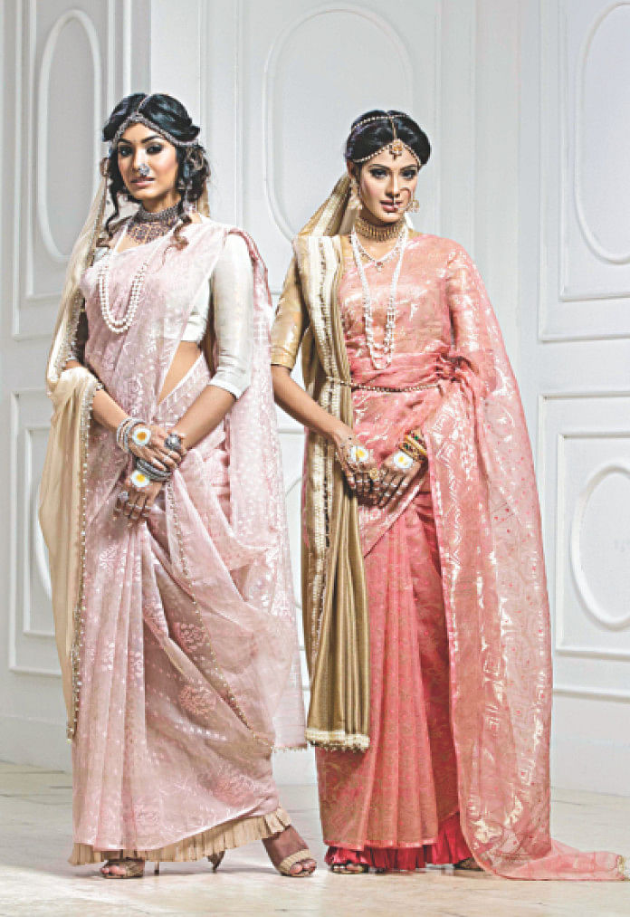 Aarong deals wedding saree