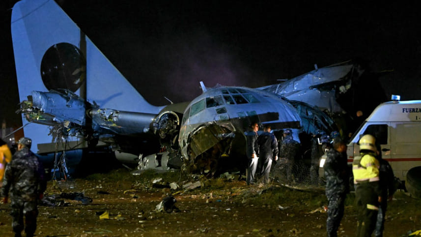 AFP__20260228__999N6DU__v3__MidRes__TopshotBoliviaAirplaneAccident.jpg
