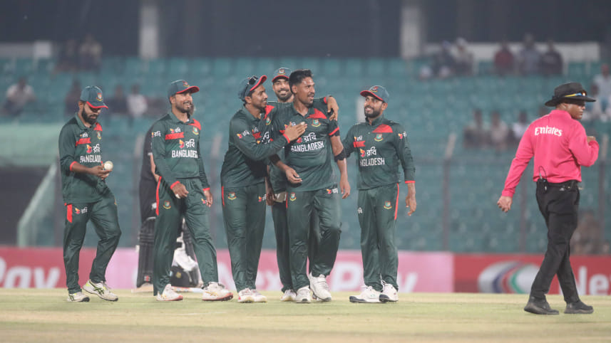 Fizz vs NZ ODI CTG.jpg