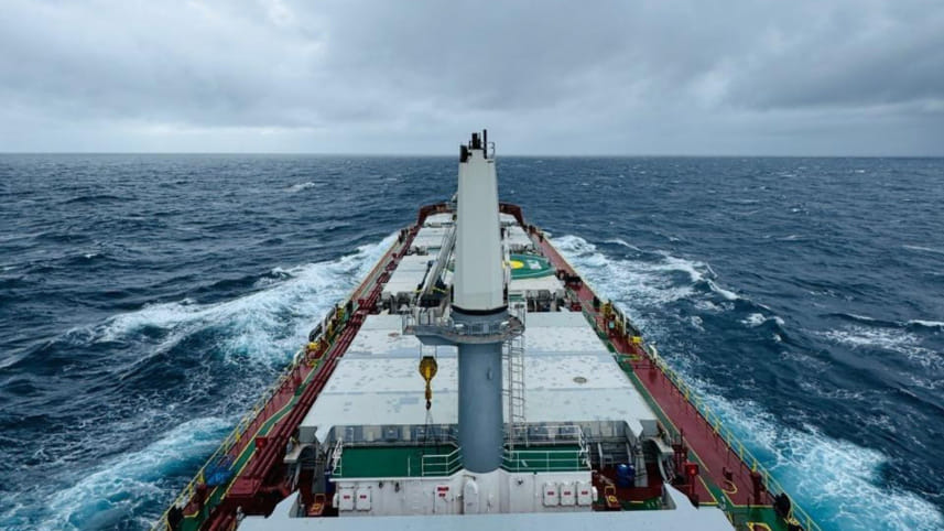 Bangladesh ship crossing Strait of Hormuz during ceasefire period