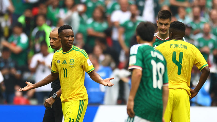 2026-06-11T205432Z_1311006958_UP1EM6B1M2VVE_RTRMADP_3_SOCCER-WORLDCUP-MEX-ZAF.JPG