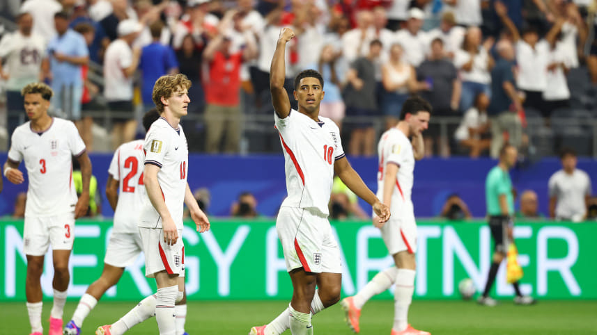2026-06-17T211651Z_1689635738_UP1EM6H1N42BL_RTRMADP_3_SOCCER-WORLDCUP-ENG-CRO.JPG