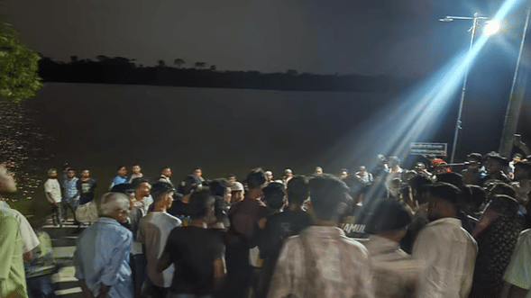 Bagerhat_Crocodile_Pond.PNG