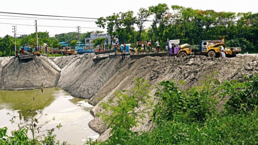 Erasure of waterbodies from Dhaka