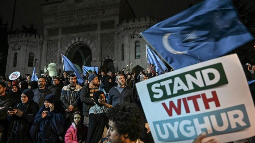 stand-uyghur.jpg