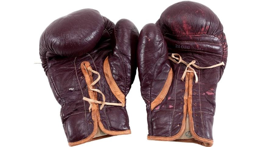 Ali-Gloves-web.jpg