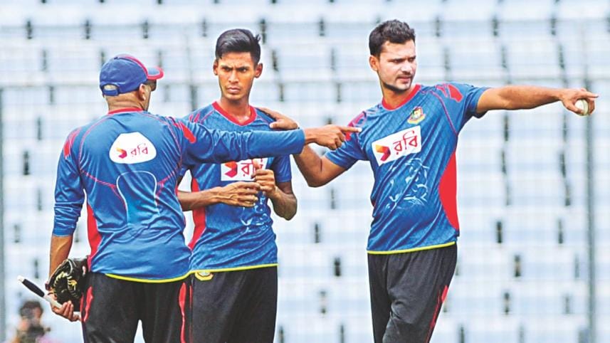 Bangladesh captain Mashrafe Bin Mortaza.jpg