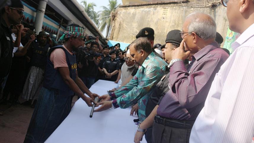 Sundarbans robbers surrender