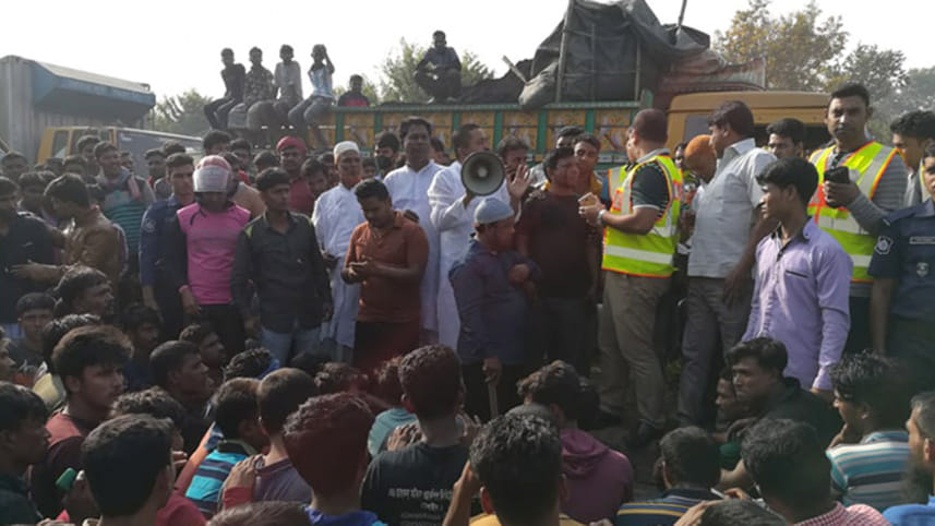 Dhaka-Tangail Highway Blockade