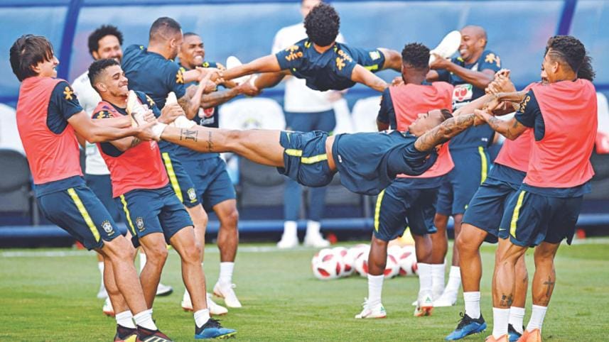 Brazil players World Cup celebrate