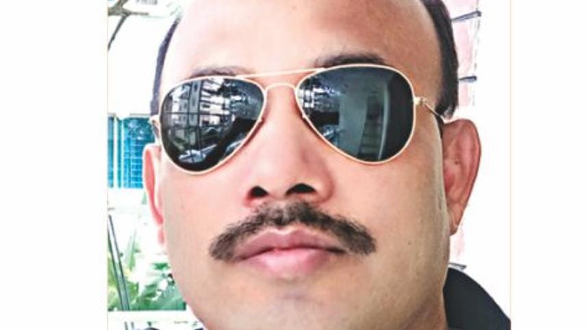 Businessman traceless.jpg