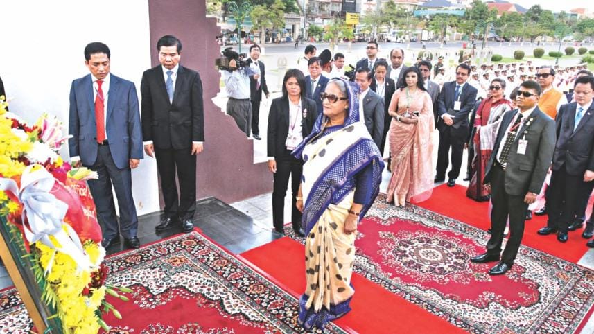 cambodia red carpet Hasina.jpg