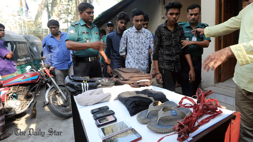 Four kidnappers arrested in Chittagong