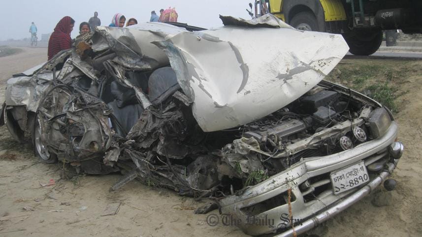 Daudkandi-road-accdent-web.jpg