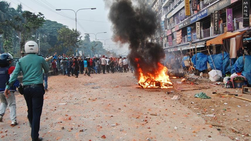 Dhaka-College-students-clash.jpg