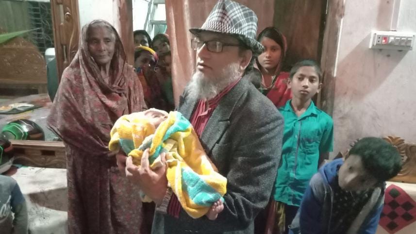 Dr Rashid friend Monpura.jpg