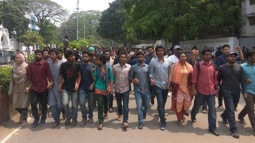 Demo at Dhaka University demanding DUCSU re-election