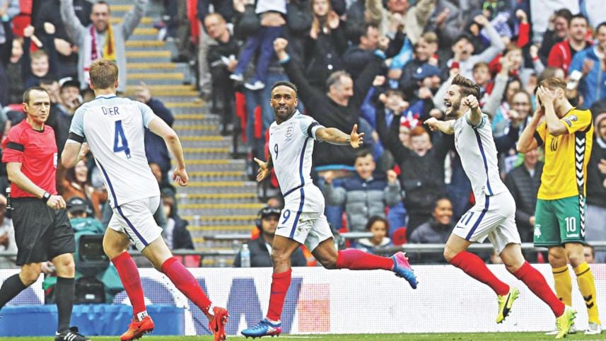 England striker Jermain Defoe.jpg