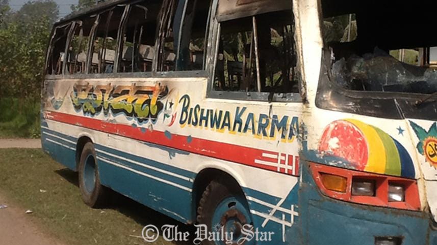 Feni-bus-torched.jpg