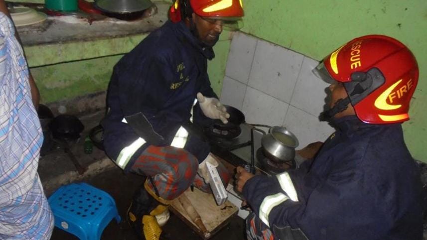 Fire at Dhaka’s Uttarkhan