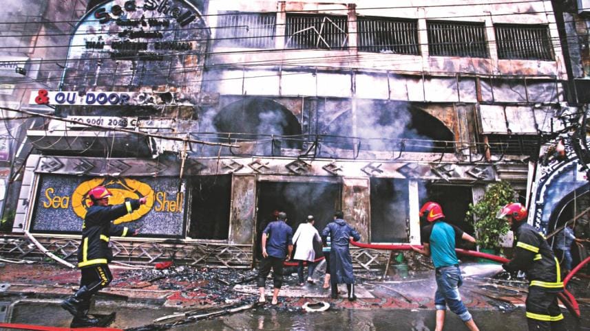 fire in uttara 1.jpg