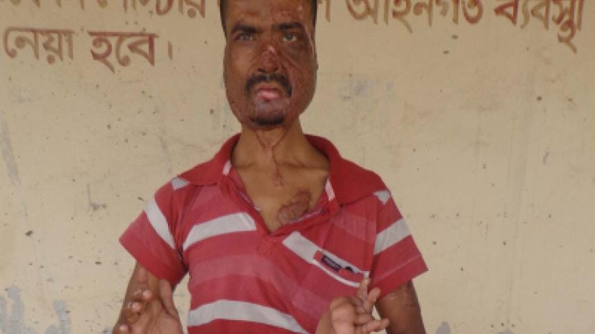 Former truck driver Golam Mostafa.jpg