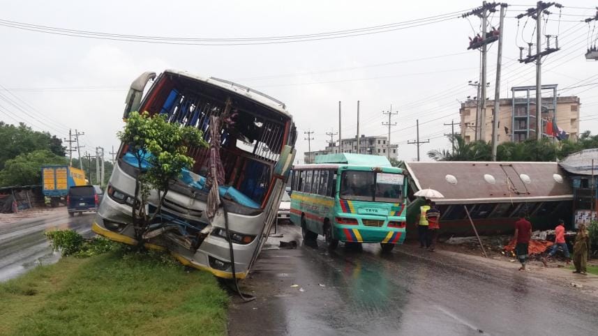 gazipur accident.jpg
