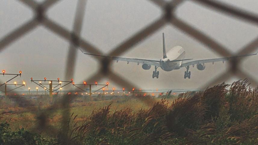 international flight.jpg