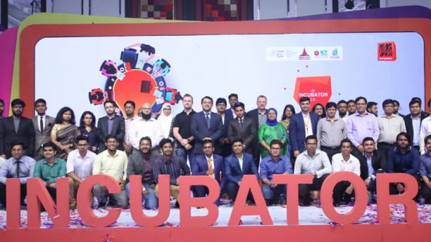 IT Incubator 2 Grand Finale Photo.JPG