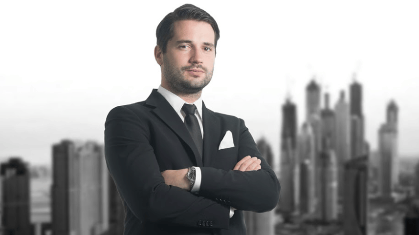 Julian Weber selise.png