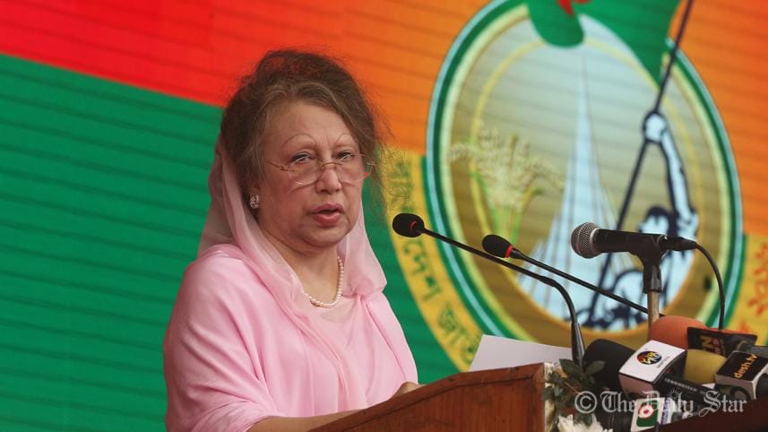 khaleda-amran-wb.jpg