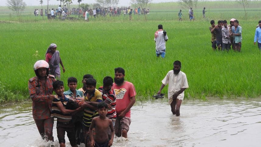 Four farmers died in lightning strikes