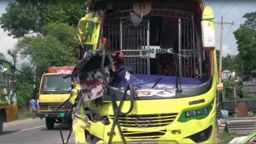 Manikganj-road-accident-3-wb.jpg