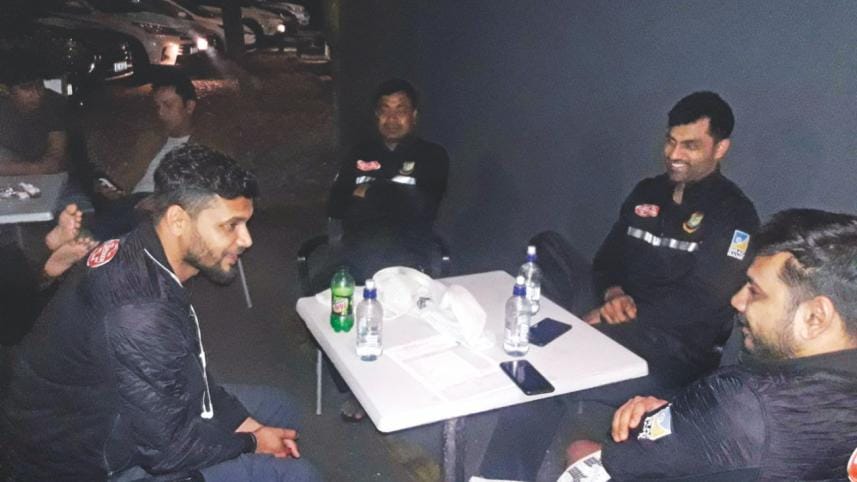 Mashrafe Bin Mortaza-Tamim Iqbal,