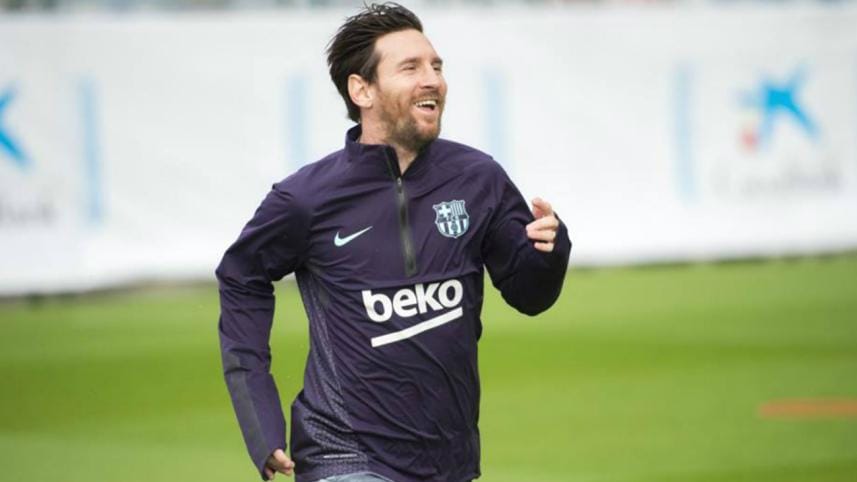 Lionel Messi returns Barcelona training
