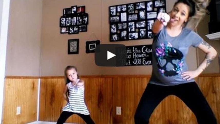 mom daughter viral new.jpg