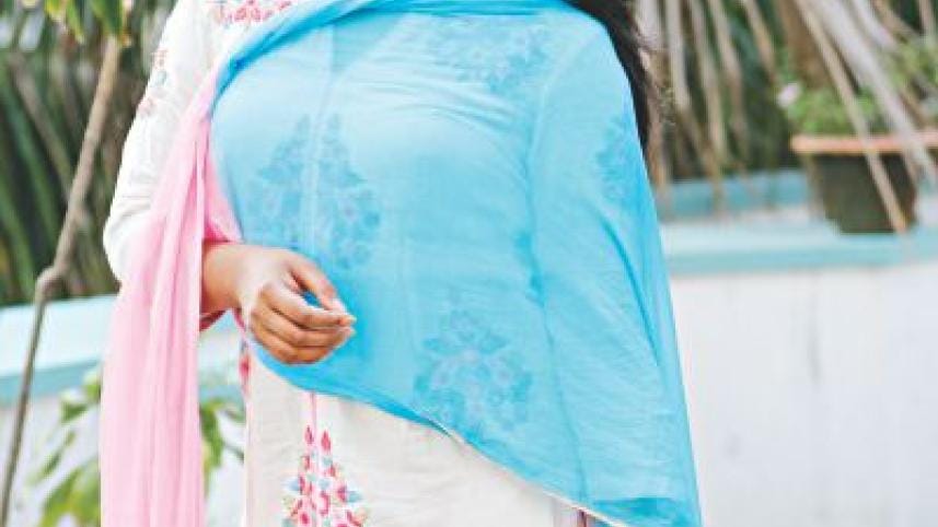 Moushumi Hamid Lux Channel i Superstar 2010