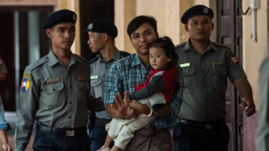 Myanmar-journalist-wb.jpg