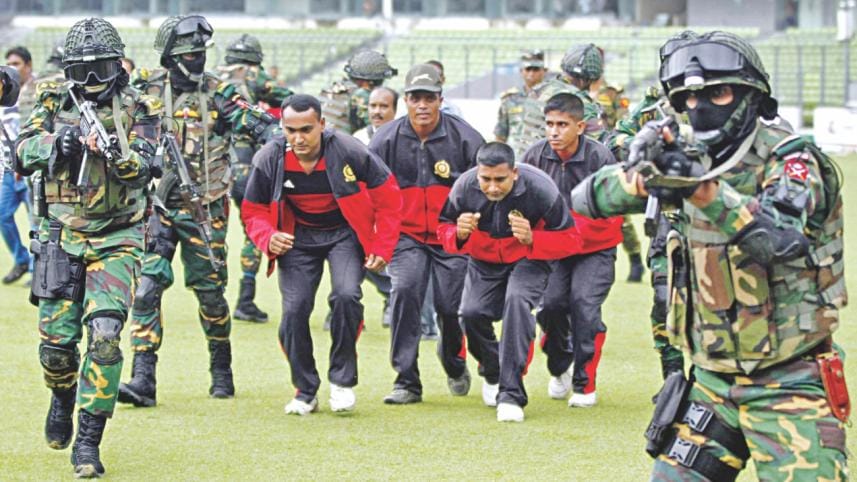 para commando security drill.jpg