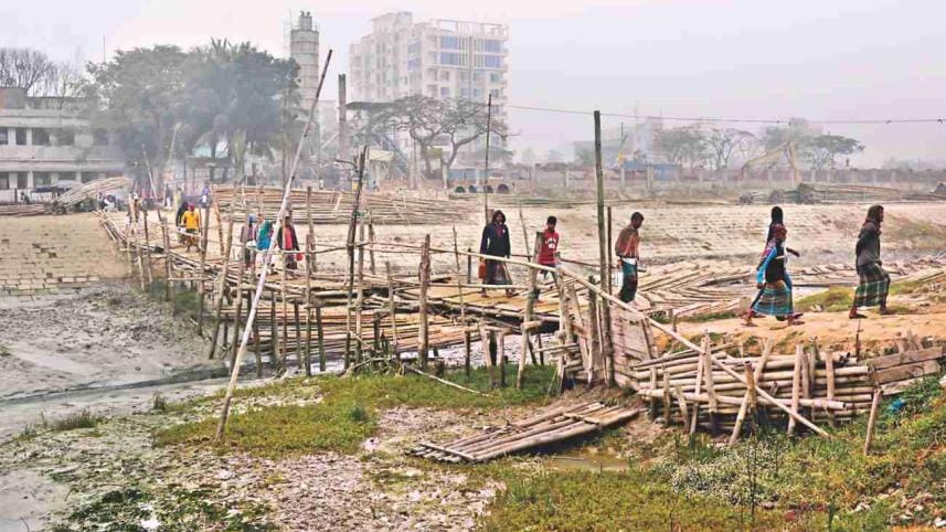 People crossing the shaky