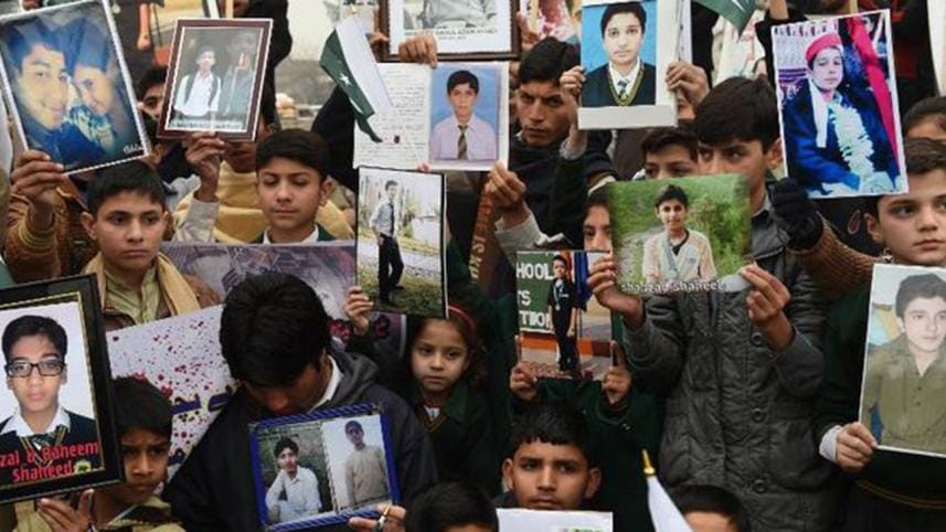Peshawar-attack-wb.jpg