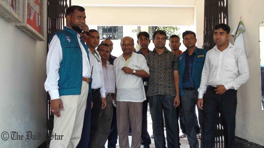 Pirojpur Sonali Bank officials held